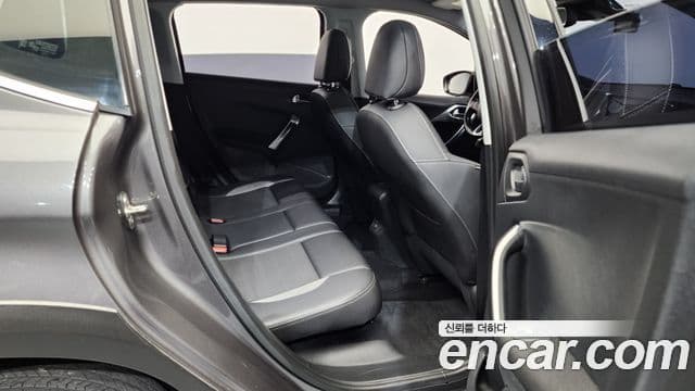 Peugeot 2008 1.6 BlueHDi Allure GC, 2017 12