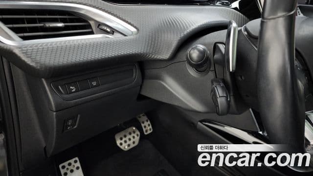 Peugeot 2008 1.6 BlueHDi Allure GC, 2017 14