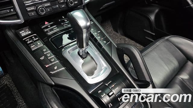 Porsche New Cayenne 958, 2011 9