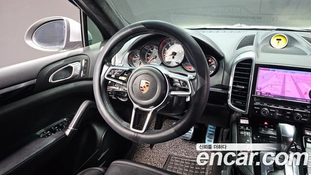 Porsche New Cayenne 958, 2011 13