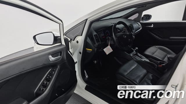 Kia K3 Luxury, 2015 11