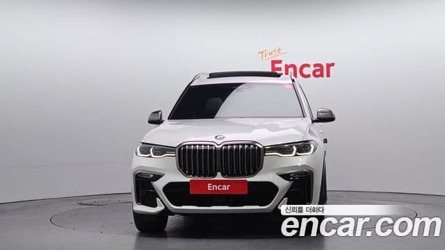BMW X7 (G07) M50i 6인승, 2021 3