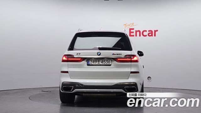 BMW X7 (G07) M50i 6인승, 2021 4