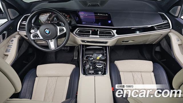 BMW X7 (G07) M50i 6인승, 2021 7