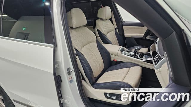 BMW X7 (G07) M50i 6인승, 2021 11
