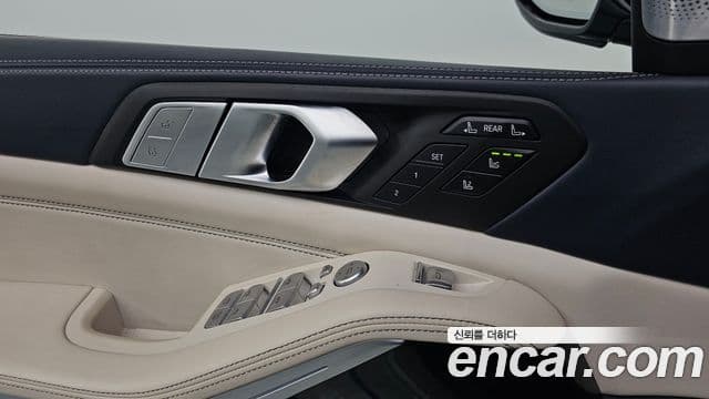 BMW X7 (G07) M50i 6인승, 2021 19