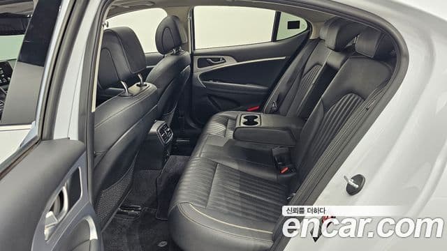 Genesis G70 Elite, 2019 12