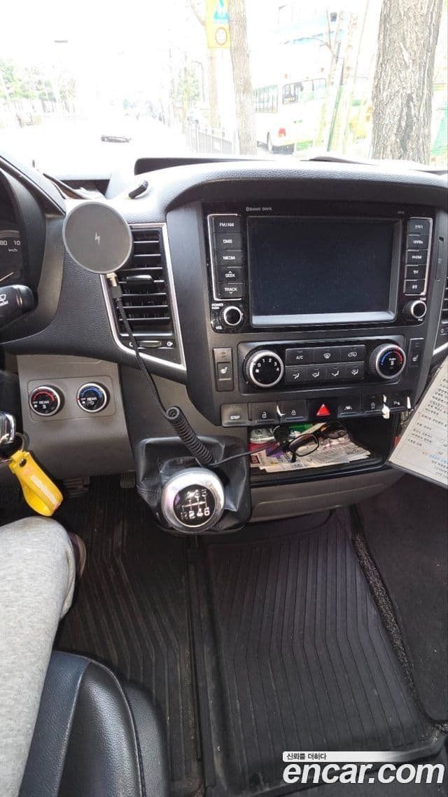 Hyundai 쏠라티 Deluxe, 2016 9