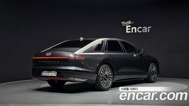 Hyundai Grandeur гибрид (GN7) Calligraphy, 2023 2