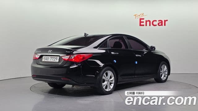 Hyundai YF Sonata LPI Premier(для людей с инвалидностью), 2011 2