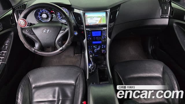 Hyundai YF Sonata LPI Premier(для людей с инвалидностью), 2011 7