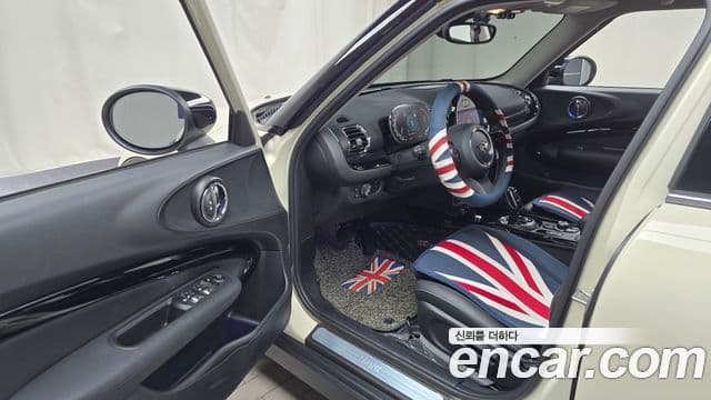 Mini Cooper 클럽맨 2세대, 2022 10