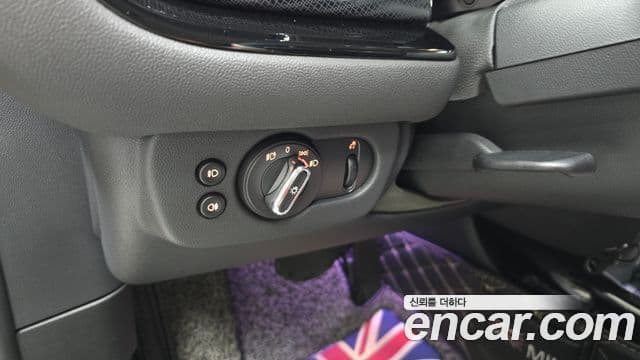 Mini Cooper 클럽맨 2세대, 2022 17