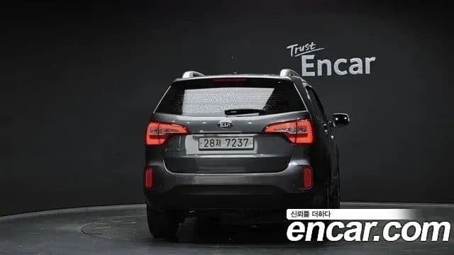 Kia New Sorento R Trendy, 2014 4