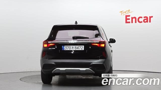 Kia Seltos Trendy, 2023 4