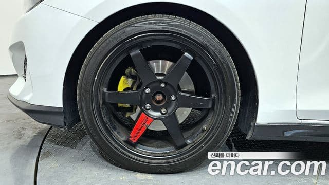 Hyundai Veloster (JS) Core, 2018 все фото