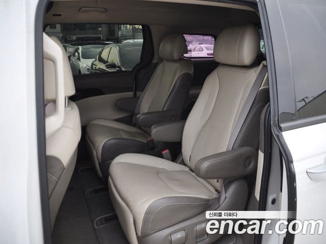 Kia Carnival 4세대 Signature, 2021 11