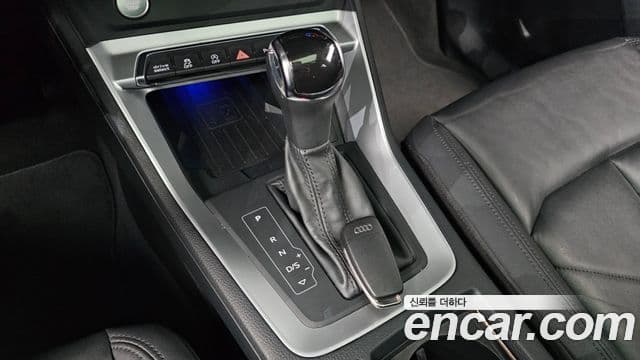 Audi Q3 (F3), 2020 9