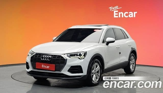 Audi Q3 (F3), 2020 1