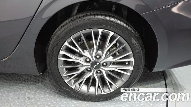 Kia The / новый New K3 2세대 Signature, 2022 все фото