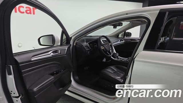 Ford 몬데오 4세대 Trend, 2017 10