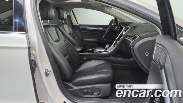 Ford 몬데오 4세대 Trend, 2017 11