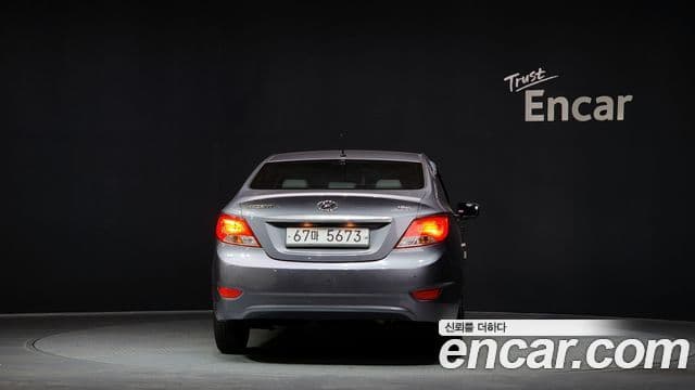 Hyundai Accent(новый кузов / новое поколение) 1.4 VVT Smart, 2015 4