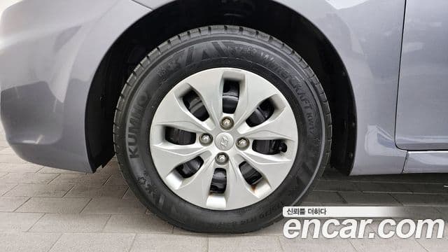 Hyundai Accent(новый кузов / новое поколение) 1.4 VVT Smart, 2015 все фото