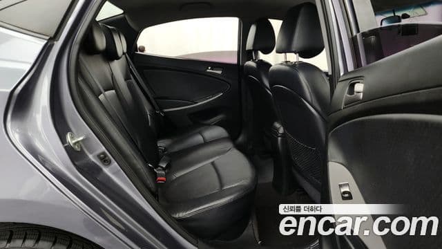 Hyundai Accent(новый кузов / новое поколение) 1.4 VVT Smart, 2015 12