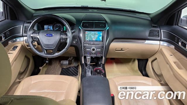 Ford Explorer 5세대, 2016 7