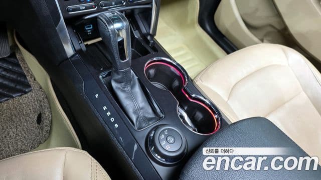 Ford Explorer 5세대, 2016 9