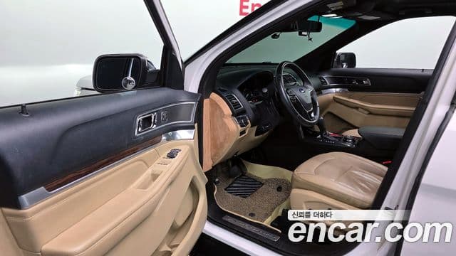 Ford Explorer 5세대, 2016 11