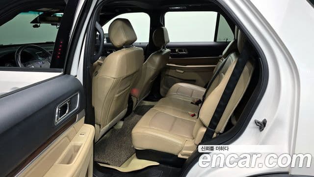 Ford Explorer 5세대, 2016 12