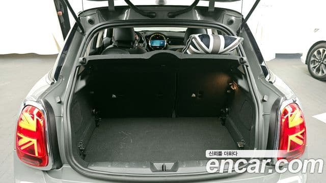 Mini Cooper 3세대, 2023 20