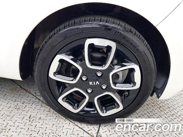 Kia The / новый New Ray Signature, 2021 20