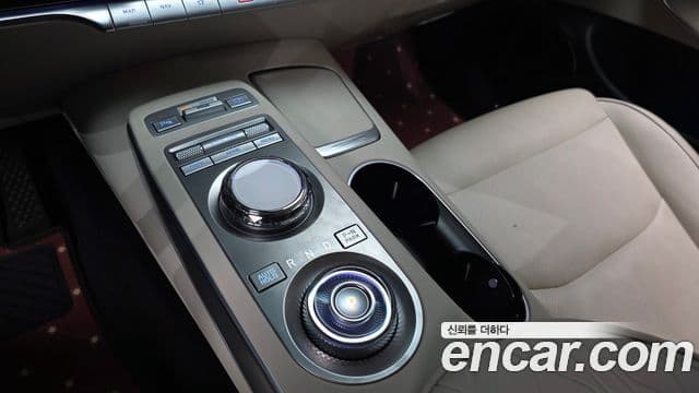 Genesis GV70, 2022 9