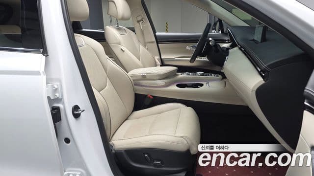 Genesis GV70, 2022 10