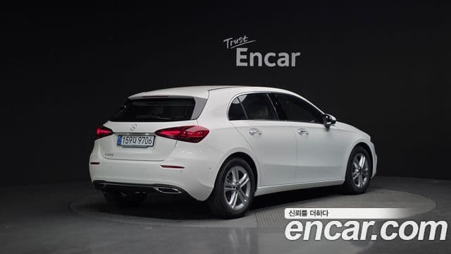 Mercedes-Benz A-класс W177 A220 хэтчбек, 2026 2