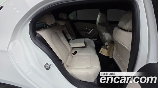 Mercedes-Benz A-класс W177 A220 хэтчбек, 2026 19