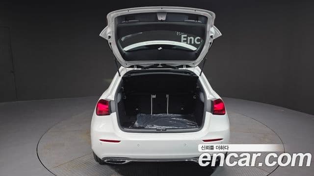 Mercedes-Benz A-класс W177 A220 хэтчбек, 2026 20