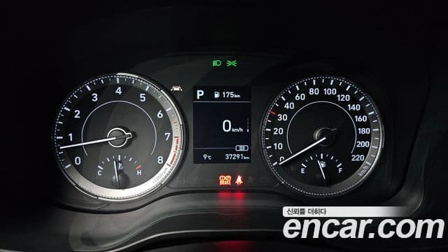 Hyundai Venue 1.6 Modern Plus, 2022 8