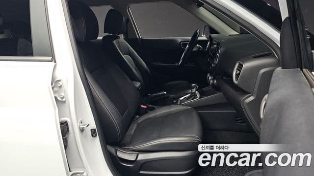 Hyundai Venue 1.6 Modern Plus, 2022 10