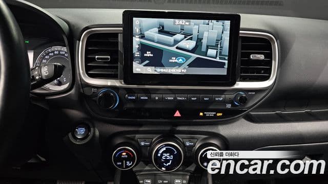 Hyundai Venue 1.6 Modern Plus, 2022 14