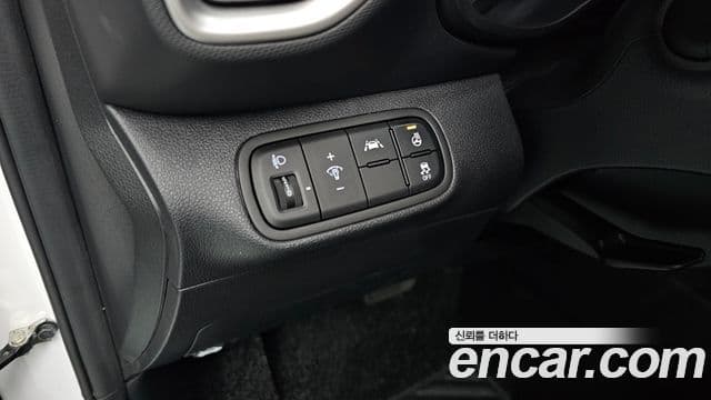 Hyundai Venue 1.6 Modern Plus, 2022 18