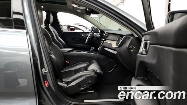 Volvo XC60 2세대 T6 Inscription, 2018 11