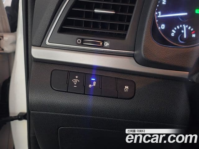 Hyundai Avante AD 1.6 GDI Value Plus, 2018 9