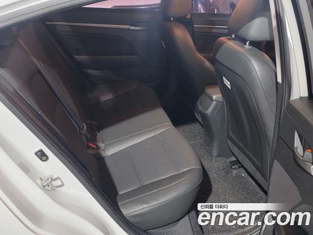 Hyundai Avante AD 1.6 GDI Value Plus, 2018 12