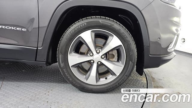 Jeep Cherokee(KL) 2.4 Limited 2WD, 2021 все фото