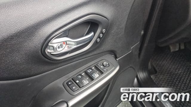 Jeep Cherokee(KL) 2.4 Limited 2WD, 2021 17