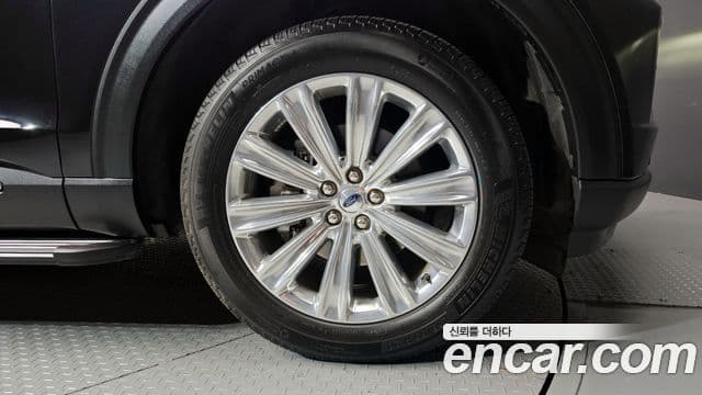 Ford Explorer 6세대 2.3 Limited 4WD, 2022 все фото